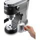 3. DeLonghi Dedica Style EC 685.BK (1350W; schwarz) Espressomaschine