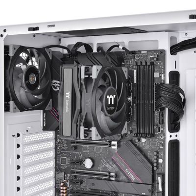 6. THERMALTAKE TOUGHAIR 310 170W 4X 6MM KUPFER 12 CM CL-P074-AL12BL-A