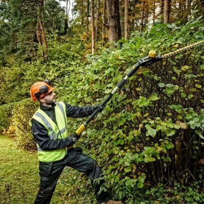 17. Heckenschere 65 cm, 54 V DCMPH566N DEWALT
