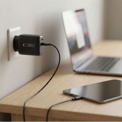 5. Tech-Protect NCA65W-GAN PD 65W / QC3.0 2-Port-Wandladegerät – Schwarz