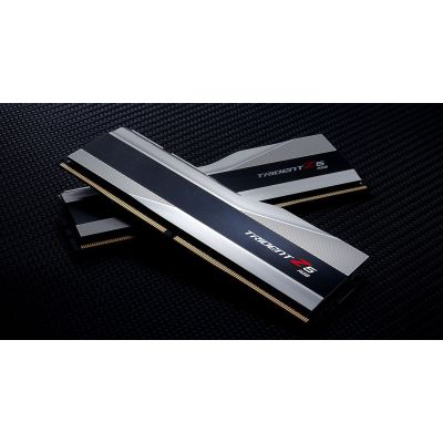 5. DDR5 32GB PC 6000 CL32 G.Skill KIT (2x16GB) 32-TZ5RS RGB-Speicher