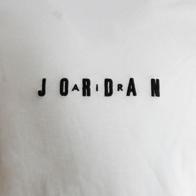 4. Jordan Air Weißes T-Shirt - DM3182-100