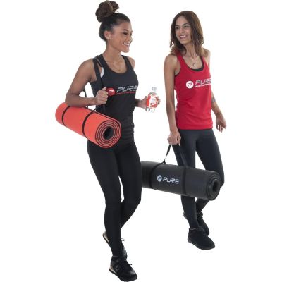 25. NBR SCHWARZE TRAININGSMATTE 180x60x1,5CM MIT LÖCHERN PURE 2 IMPROVE