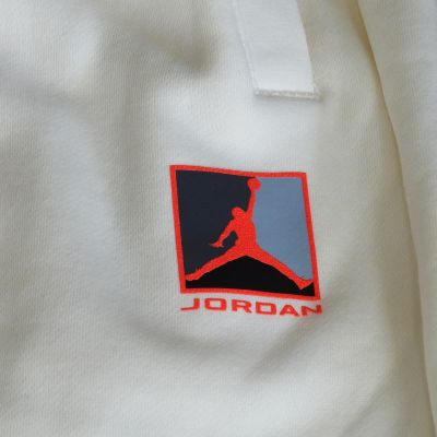 6. Air Jordan Brooklyn Fleece-Hose mit Grafik - HV0546-110