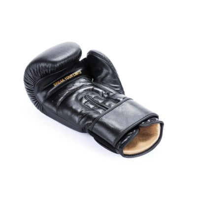 18. 10oz Boxhandschuhe - Striker - Legacy Series