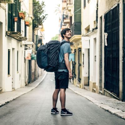 8. Thule TLPM270 Dunkelblauer Rucksack, Reiserucksack, blaues Polyester