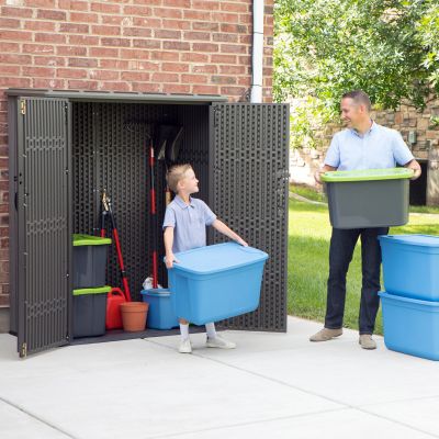 18. Lifetime Premium Gartengarderobe 136x70 60209