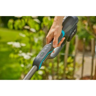 8. Gardena 14703-55 Freischneider/Trimmer 18W Akku Grau