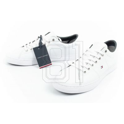8. Tommy Hilfiger Essential M Schuhe FM0FM02157100