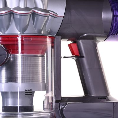 23. Dyson V8 Advanced Staubsauger - Silber/Nickel