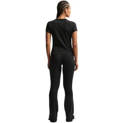 7. Nike Sportswear Chill Knit Damen-T-Shirt Schwarz FV5508 010