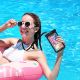 4. Wasserdichtes Tech-Protect-Gehäuse UWC9, wasserdicht für Geräte bis 8,9 Zoll – Schwarz und Orange