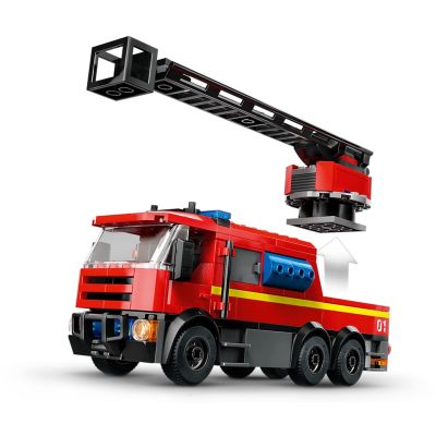 15. LEGO City 60414 Feuerwache mit Feuerwehrauto