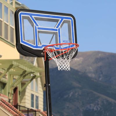 9. Lifetime 44" LOGAN 90819 Basketballständer