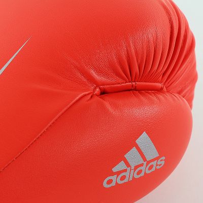5. Adidas SPEED 50 rote Boxhandschuhe