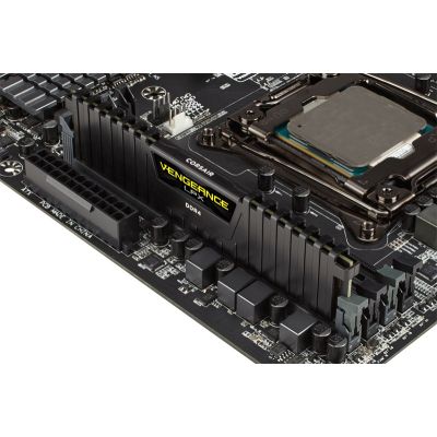4. Corsair Vengeance LPX, 32 GB Speichermodul (4 x 8 GB DDR4 2666 MHz)
