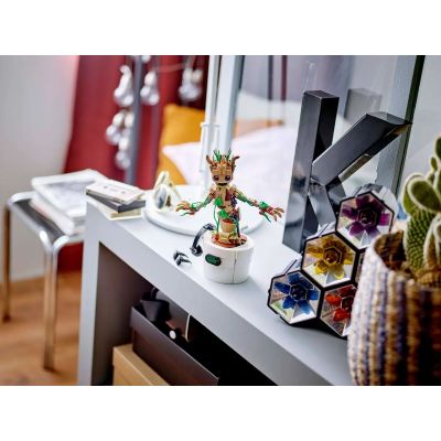 8. LEGO Super Heroes 76297 Tanzender Groot