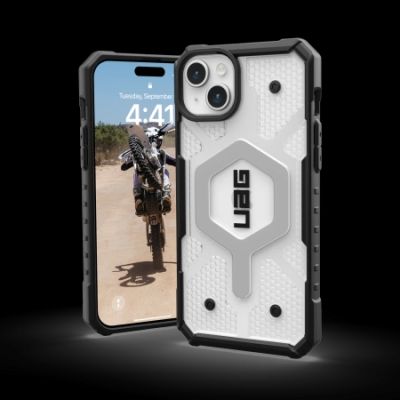 2. UAG Pathfinder MagSafe Hülle für iPhone 15 Plus – transparent