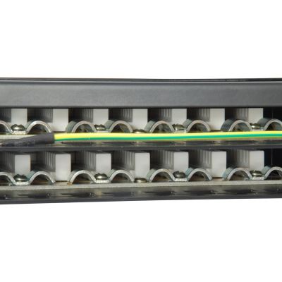 3. 19-Zoll-Patchpanel 48xRJ45 Cat6 FTP 1U 250MHz RAL9005