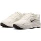 4. Nike Aura Edge HQ7025-105 Schuhe