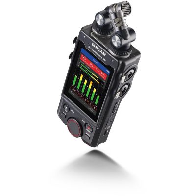 2. Tascam Portacapture X8 – Tragbarer, hochauflösender Mehrspurrekorder