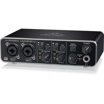 4. Behringer UMC202HD - USB-Audio-Interface