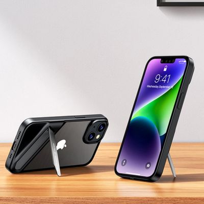 8. Ugreen LP634 Kickstand Schutzhülle Hardcover mit Gelrahmen und integriertem Ständer für iPhone 14 Plus (90925)