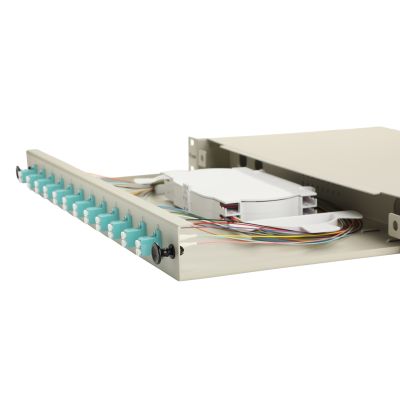 8. Equip 337203 1U Patchpanel