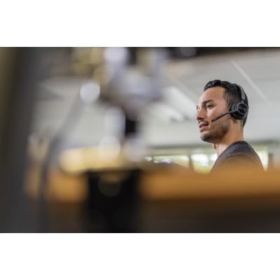 199. POLY Voyager 4320 Microsoft Teams-zertifiziertes USB-C-Headset + BT700-Adapter