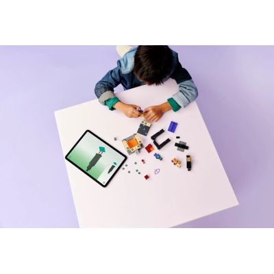 11. LEGO Minecraft 21584 Reise durch den Nether und das Endportal