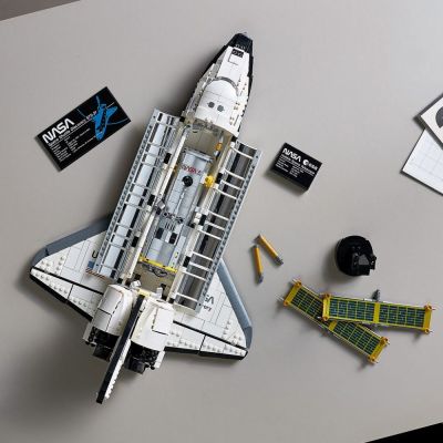 6. LEGO Icons 10283 NASA Space Shuttle Discovery