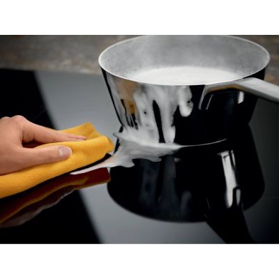 21. Electrolux KDI641723K Schwarz Einbaugerät 60 cm Kombi 4 Zonen