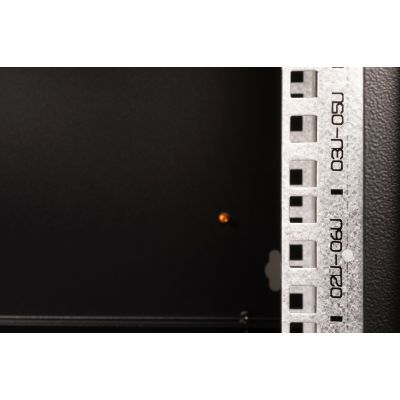 13. Digitus Unique 19" 7U Wand-Netzwerkschrank 600x450 mm, Glastür, schwarz, ungeteilt, montiert, 100 kg