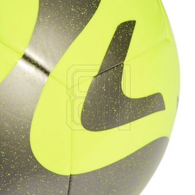 4. Adidas Oceanz Club Ball HZ6932