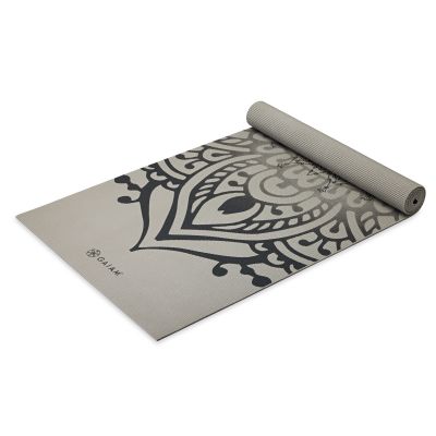 7. Gaiam Sustained Sundial Layers 5 mm Yogamatte 65737