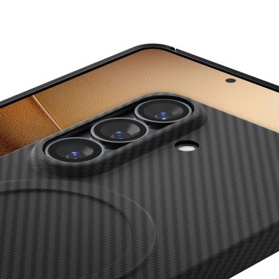 8. Spigen AirSkin Aramid Mag MagSafe Hülle für Samsung Galaxy S26 - Schwarz