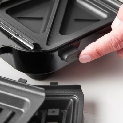 9. Russell Hobbs 26810-56 Toaster 750W Schwarz, Edelstahl