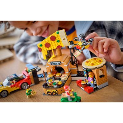 11. LEGO City 60496 – Pizza-Lieferung mit Fahrzeugen