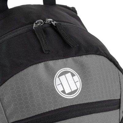 8. Pit Bull West Coast PB Sports'19 Grauer 12L Rucksack - 9192019017