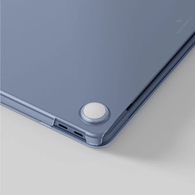 7. AmazingThing Titan Hartschalen-Schutzhülle für MacBook Neo 13" - Blau