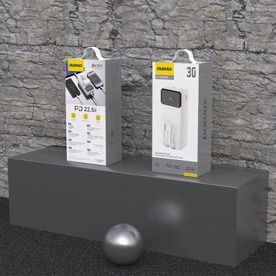 7. Dudao K15Max 30000mAh PD 22,5W Powerbank mit USB-C- und Lightning Kabeln – Weiß