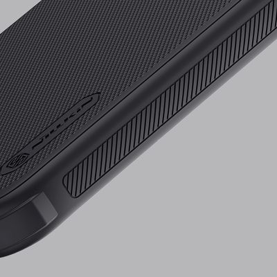 17. Nillkin Super Frosted Shield Pro Magnetische Hülle für iPhone 16 Pro Max – Schwarz