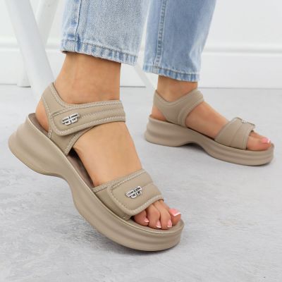 6. Damensandalen mit dicker Sohle und Klettverschluss, beige Potocki 105300