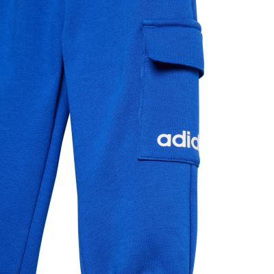 13. adidas Essentials Joggers blauer Kinder-Trainingsanzug JE1381