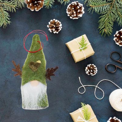 10. Weihnachtsanhänger, 9 cm, grün, Weihnachtsmann