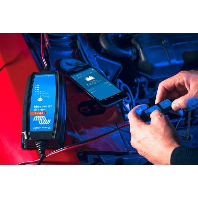 5. Blue Smart IP65s 12/5 Ladegerät + DC-Anschluss