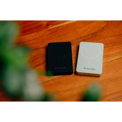 6. Verbatim Charge 'n' Go Essentials 10000 mAh kabelloses Laden Schwarz