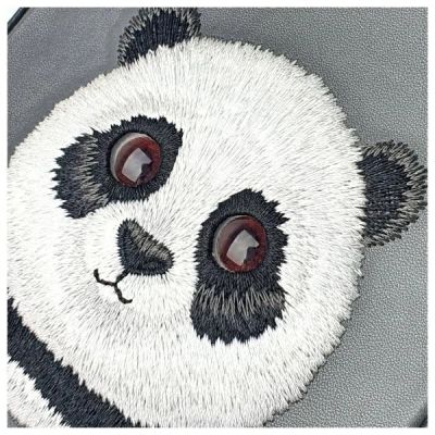 6. Nimmy Big Eyed Pet 2.0 Panda Handytasche - Schwarz