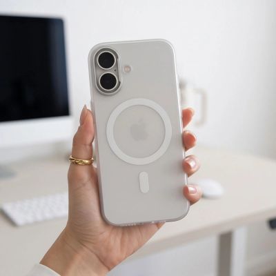 8. Tech-Protect MagZero MagSafe Hülle für iPhone 17 – Mattweiß