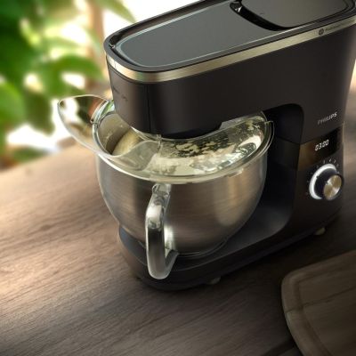 7. Philips Küchenmaschine der Serie 7000 HR7962